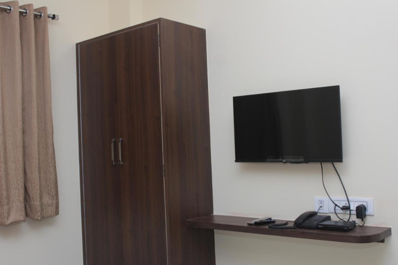Sanjiva Suites Calcutta Extérieur photo